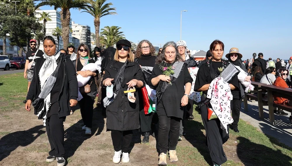 Cape Town mothers in silent march for Gaza