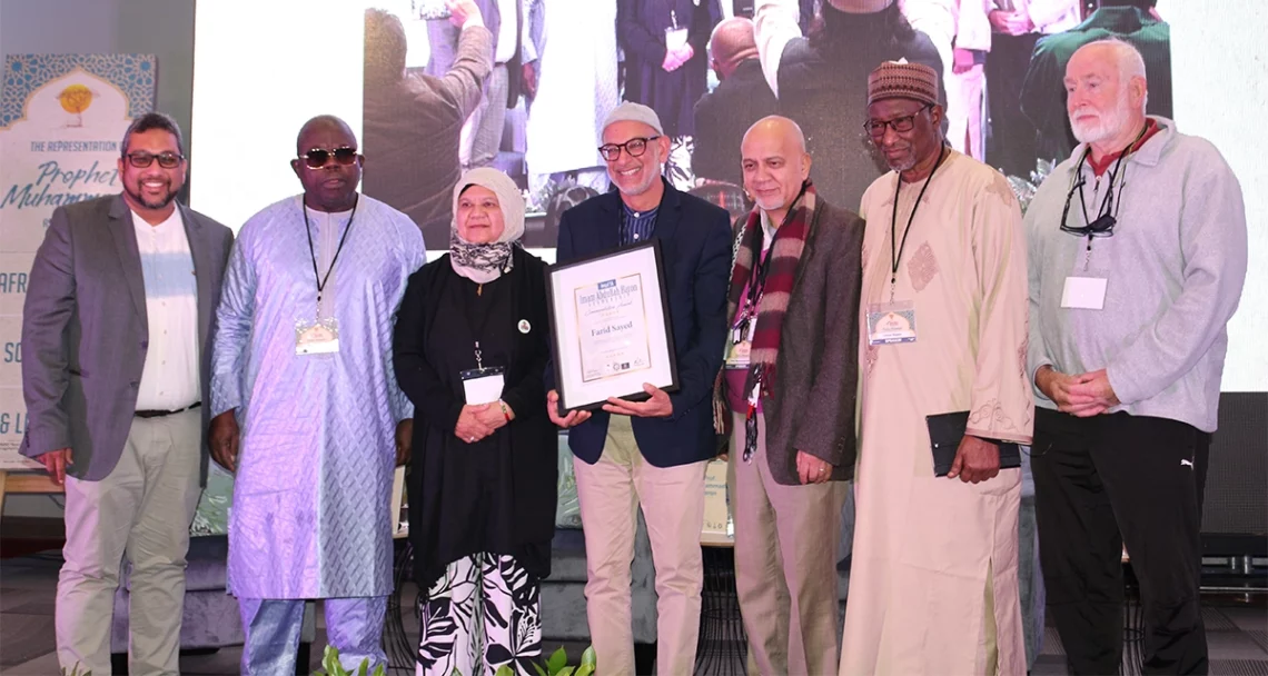 Awqaf SA honours Muslim Views editor at international conference