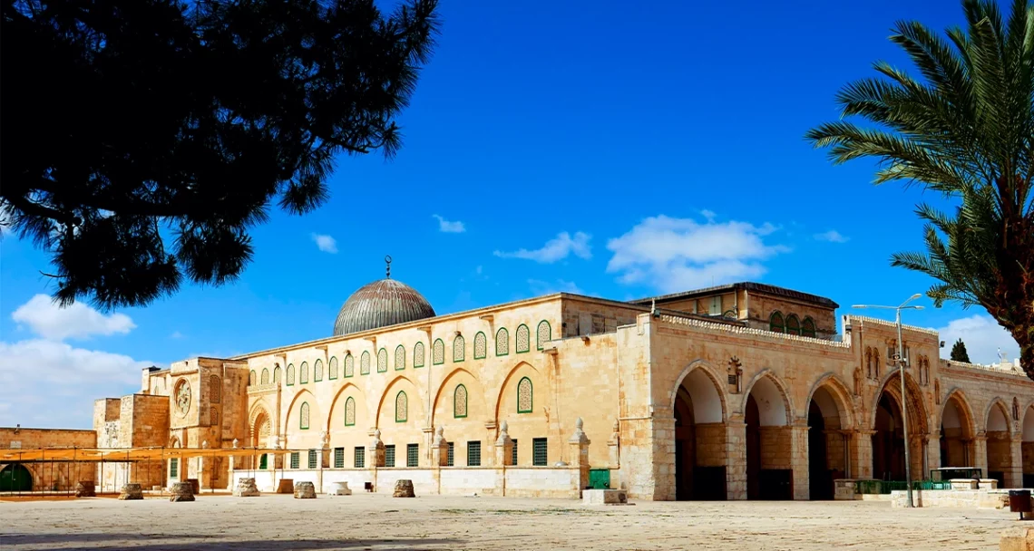 Al-Aqsa cries in the last ten nights
