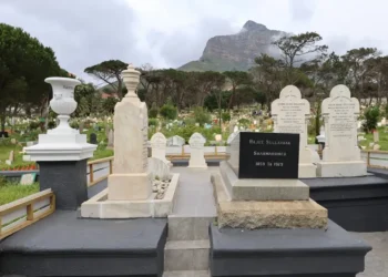 The limits of lineage and hereditary governance at Mowbray Muslim Cemetery