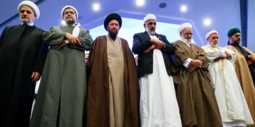 Before applying true Islam, Muslims must first learn to live together